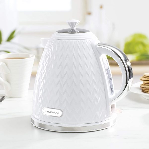 Daewoo 1.7L Jug Kettle Argyle Collection - White - Image 2