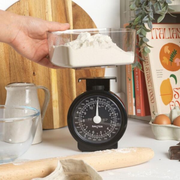 Salter 114BKCLDRFEU16 Mechanical Kitchen Scale - Image 3