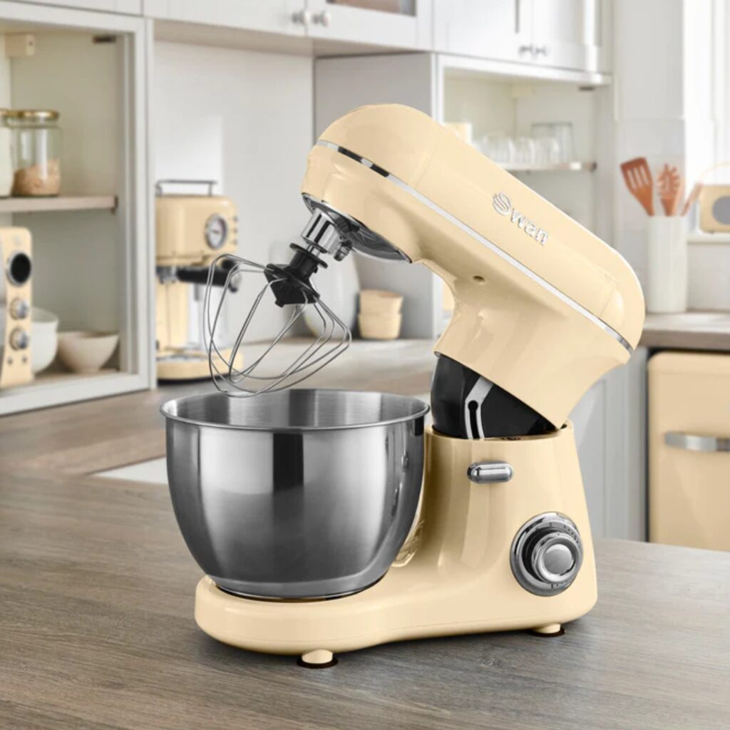 Swan 4 Litre Stand Mixer