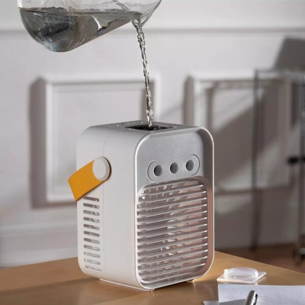 Daewoo COL1543 USB Portable Mini Cooler & Humidifier White - Image 3