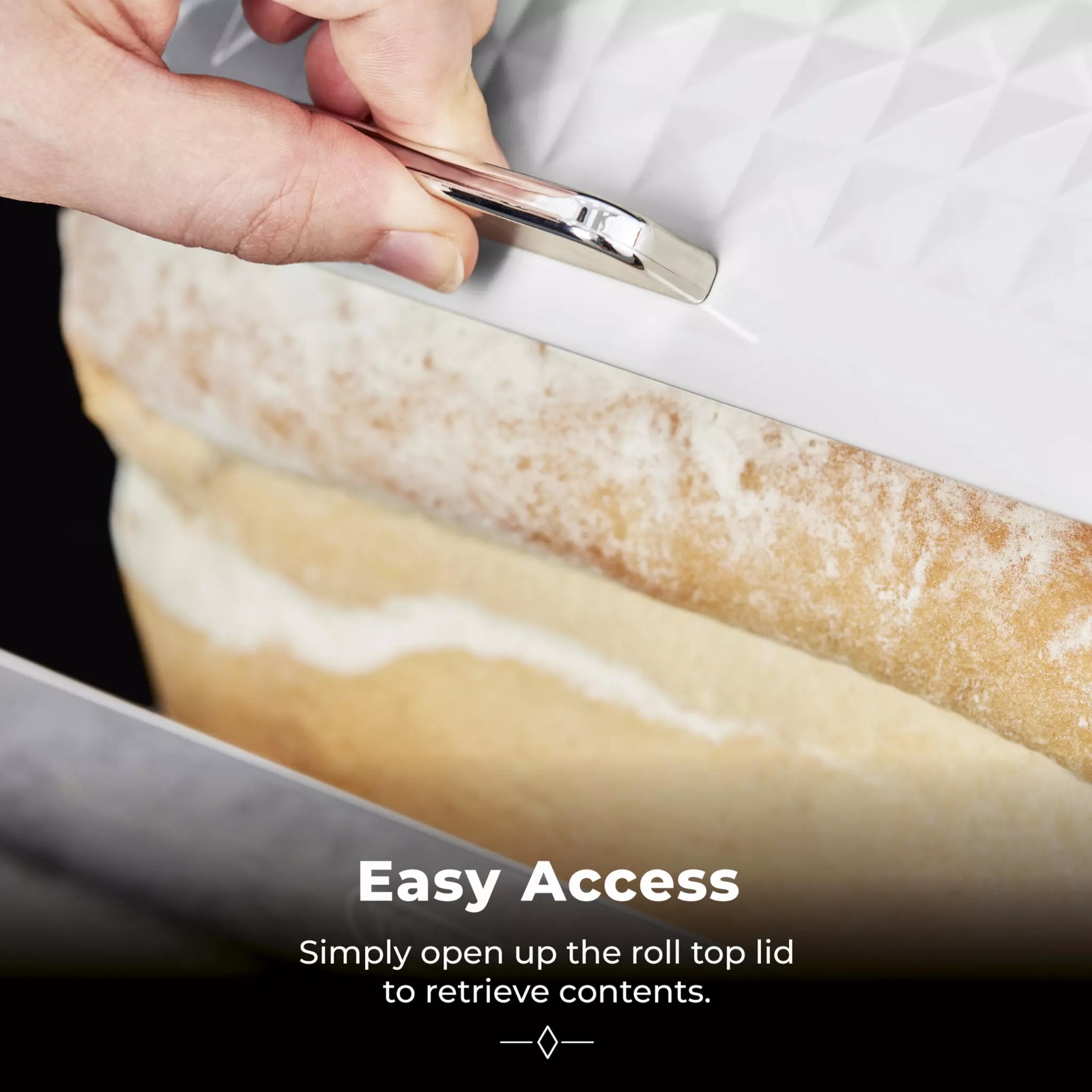 Tower T826206WHT Solitaire White Roll Top Bread Bin White Tower T826206WHT Solitaire White Roll Top Bread Bin White - Image 3