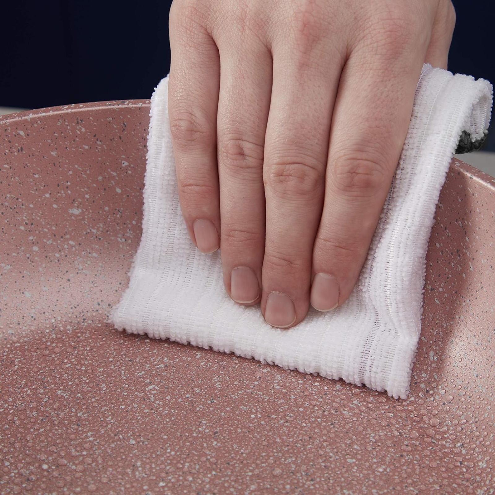 Tower T81282RS Cerastone Forged 20/28cm Frying Pan Set Rose Pink Tower T81282RS Cerastone Forged 20/28cm Frying Pan Set Rose Pink - Image 3