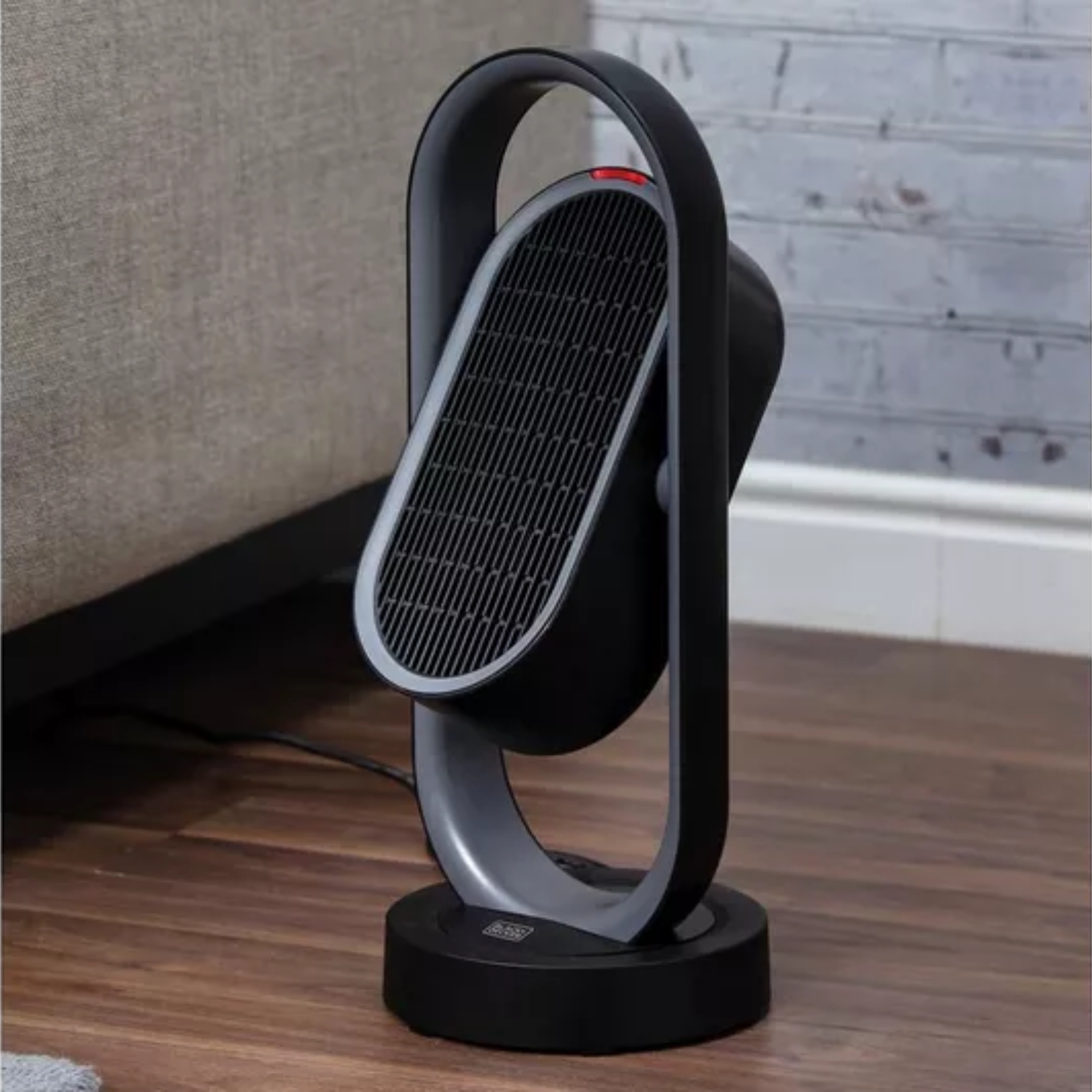 Black And Decker BXSH37010GB 1.8KW Portable Ceramic Fan Heater Black And Decker BXSH37010GB 1.8KW Portable Ceramic Fan Heater - Image 3